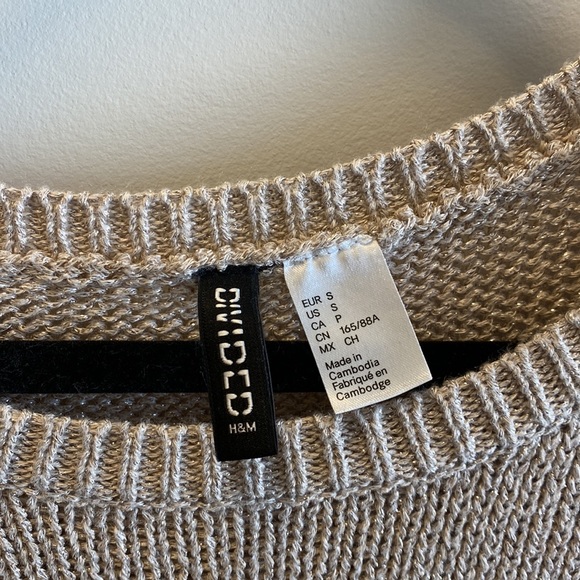 H&M knit sweater - Picture 3 of 3